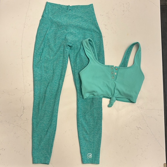 Turquoise Blue Tie Top & Scrunch Butt Leggings size small - Picture 4 of 9